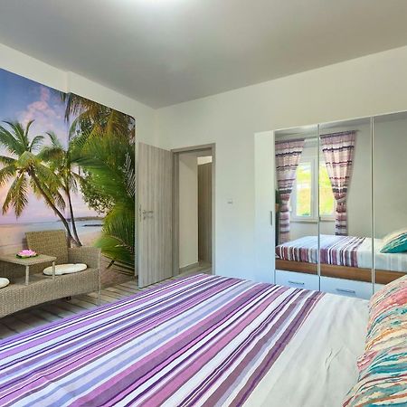 Apartment Amfiteatar Moris Пула Екстериор снимка