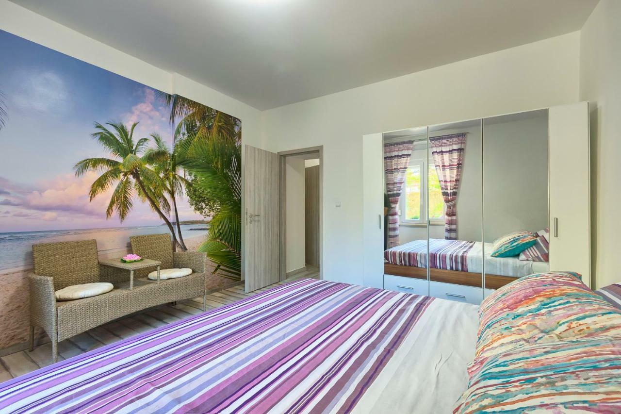 Apartment Amfiteatar Moris Пула Екстериор снимка