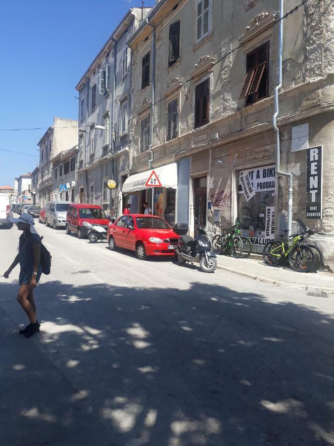Apartment Amfiteatar Moris Пула Екстериор снимка