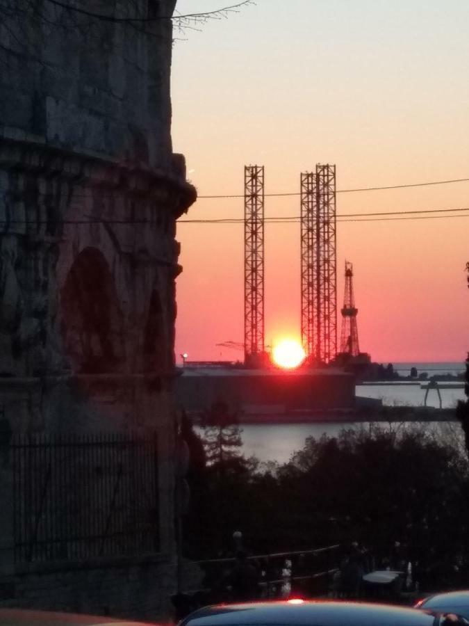 Apartment Amfiteatar Moris Пула Екстериор снимка